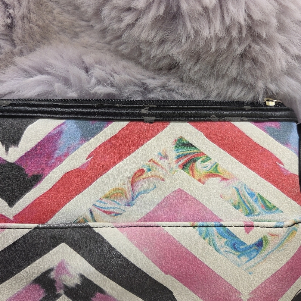 Nicole Miller Pink Black Chevron Crossbody Bag - Picture 2 of 13